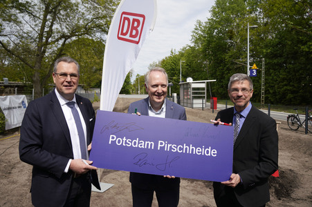 Feierliche Inbetriebnahme der Verkehrsstation Potsdam Pirschheide