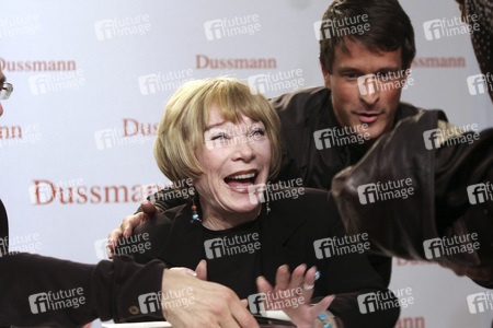 Shirley MacLaine Buch Präsentation in Berlin