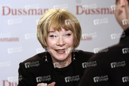 Shirley MacLaine Buch Präsentation in Berlin