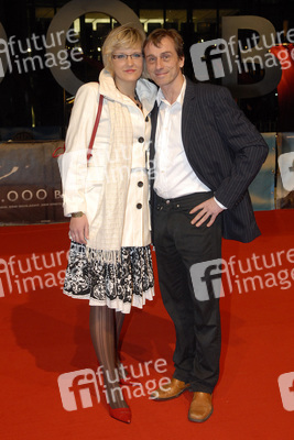 André Hennicke mit Partnerin Denise Gebhardt