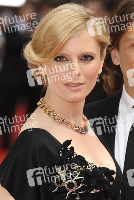 Emilia Fox