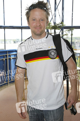 Gordon Michael Woolvett