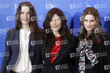 Rebecca Hall, Catherine Keener, Amanda Peet