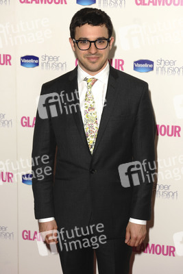 Simon Bird
