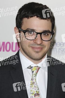 Simon Bird