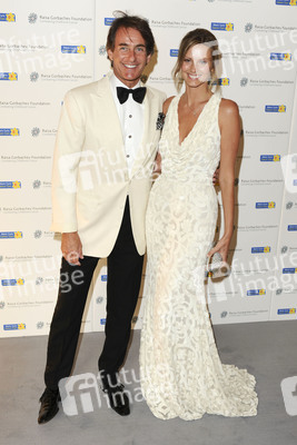 Tim Jeffries mit Begleitung