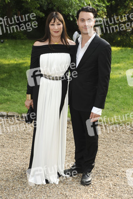 Anjelica Huston, Jack Huston