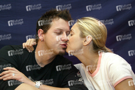 Robert Hall, Bobbi Sue Luther