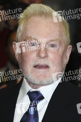 Derek Jacobi