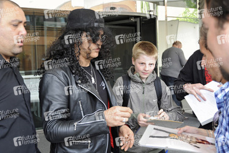 Slash (Slash's Snakepit, Guns N' Roses, Velvet Revolver)