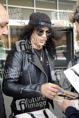 Slash (Slash's Snakepit, Guns N' Roses, Velvet Revolver)