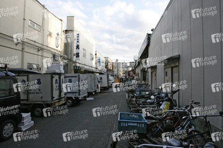 Fischtransporter am Fischmarkt
