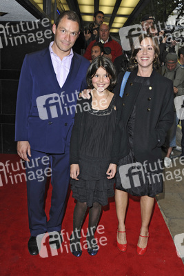 Dominic West mit Gattin und Tochter Martha West