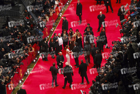 Theresa Ruiz, Jennifer Lopez, Antonio Banderas, Gregory Nava, Babara Martinez Jitner, Maya Zapata, Simon Fields, Zeuginnen, Marc Anthony