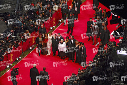 Theresa Ruiz, Jennifer Lopez, Antonio Banderas, Gregory Nava, Babara Martinez Jitner, Maya Zapata, Simon Fields, Zeuginnen, Marc Anthony