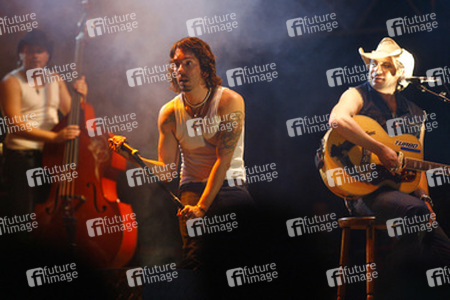 André 'Guss Brooks' Neumann, Alec 'Boss Burns' Völkel, Sascha 'Hoss Power' Vollmer (The BossHoss)