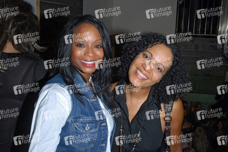 Rosalind Baffoe, Mo Asumang