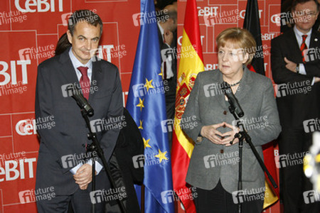 José Luis Rodriguez Zapatero, Angela Merkel