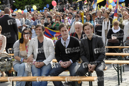 Ole Tillmann mit Ehefrau Anita, Clemens Schick, Franz Dinda