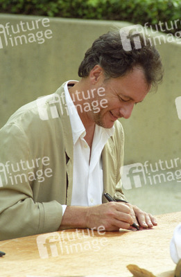 John de Lancie