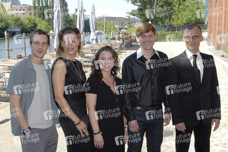 Barnaby Metschurat, Nina Kronjäger, Viktoria Gabrysch, Steffen Schroeder, Richard Sammel