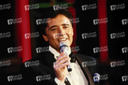 Sacha Distel