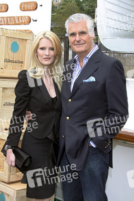 Mirja Du Mont, Sky Du Mont