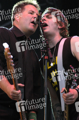 Ken Casey, James Lynch