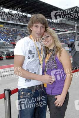 Raul Richter, Katie Pfleghar