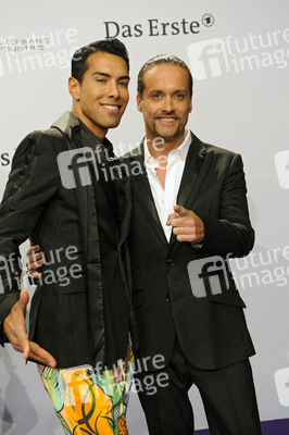 Oscar Loya, Alex Christensen