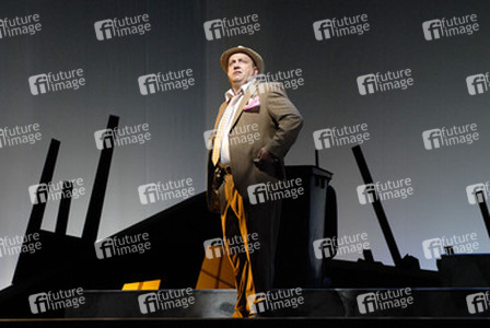 Udo Kroschwald (Anton Doolittle)