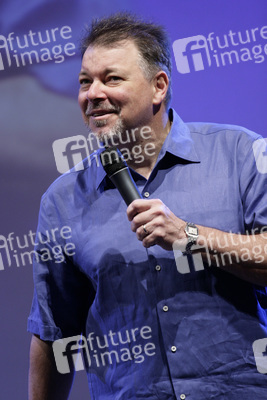 Jonathan Frakes