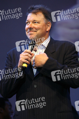 Jonathan Frakes