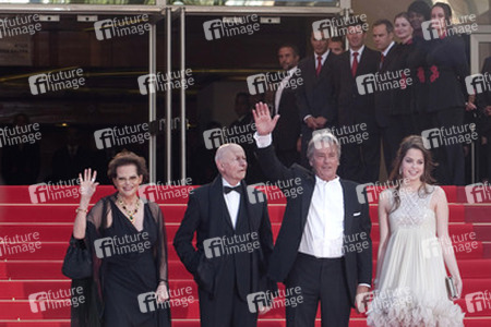 Claudia Cardinale, Gilles Jacob, Alain Delon mit Tochter Anoushka