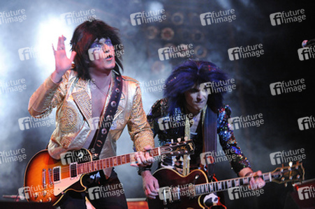 Sweety Glitter and the Sweethearts