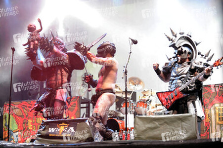 Oderus Urungus, Beefcake the Mighty