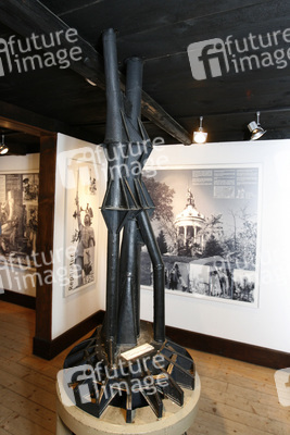 Modell des Eisenrohr-Unterbaus des Hermanndenkmals in der Bandel-Hütte