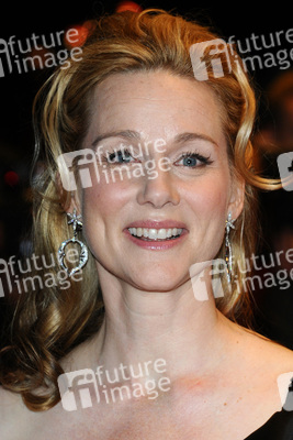 Laura Linney