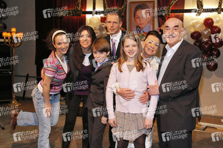 Sharon Brauner, Alice Brauner, David Orthen, Michael Zechbauer, Maria Brauner, Artur Brauner