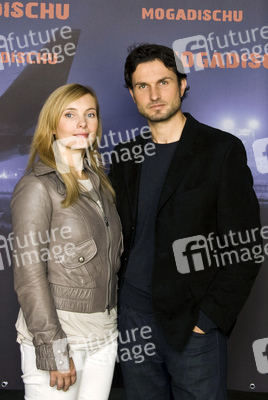 Nadja Uhl, Simon Verhoeven