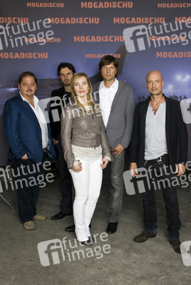 Jürgen Tarrach, Simon Verhoeven, Nadja Uhl, Regisseur Roland Suso Richter, Christian Berkel