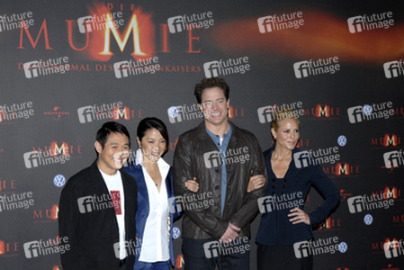 Jet Li, Michelle Yeoh, Brendan Fraser, Maria Bello