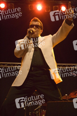 The Shadows feat. Bruce Welch