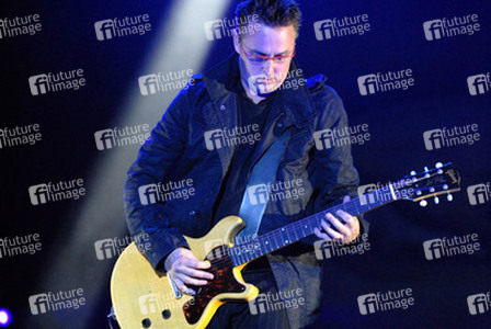 Stone Gossard