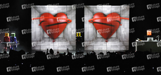 Neil Tennant, Chris Lowe