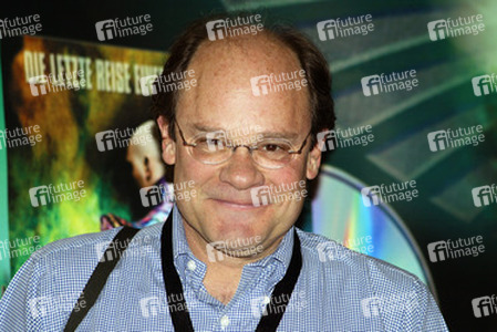 Ethan Phillips