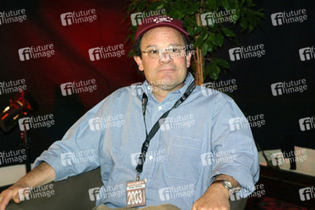 Ethan Phillips