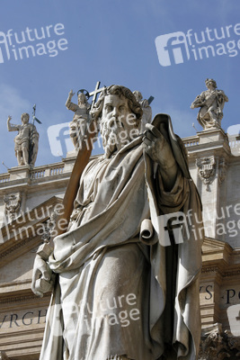 Statue vor der San Pietro in Vaticano / Peterskirche / Petersdom