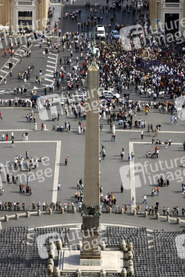 Obelisk auf dem Petersplatz