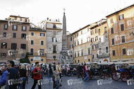 Brunnen vor dem Pantheon